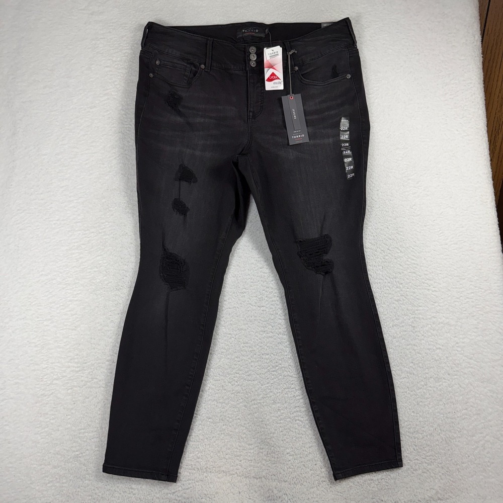 Torrid Premium Black Jean 22 (39x28) Reg High Rise Lycra Distressed NWT NEW